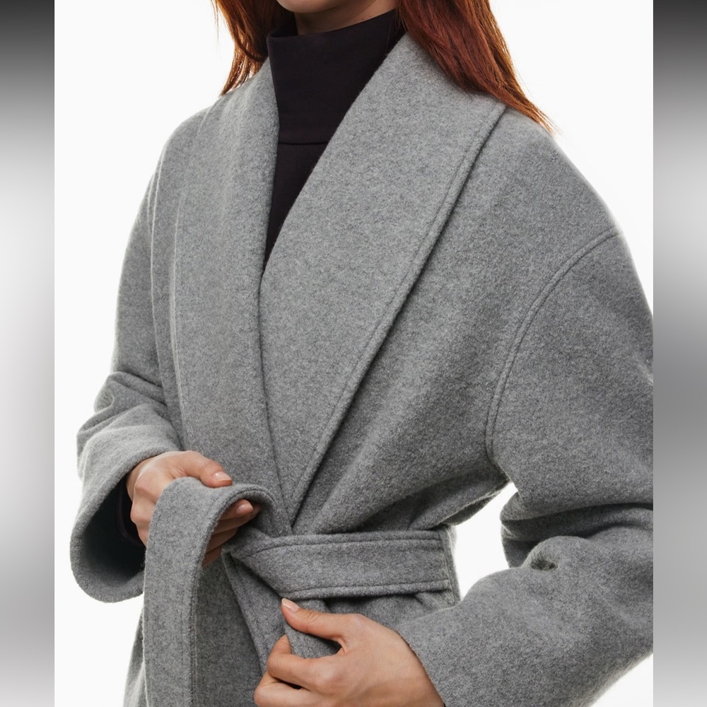 The Group by Babaton Charleston Robe